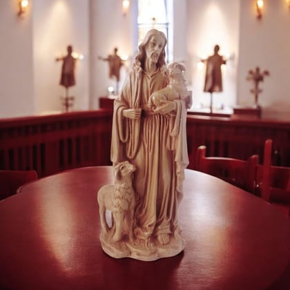 AMS Jesus Christ Statue, The Good Shepherd God Jesus Idol for Christian Home Office Prayer Room, Worship, Living Room, Decoration & Gifting Showpiece 28 Cm