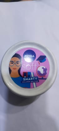 Nivea Soft Smarty College edition 
