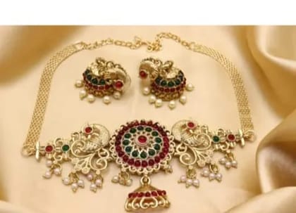 Sparkling Earrings Add a Touch of Shimmer to Your Style