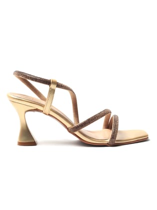 Stunning Pull-On Kitten Heel Sandals:-40 / Gold