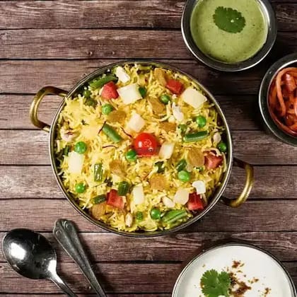 Veg Pulao With Raita