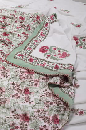 Guldasta E Shaheena Cotton Muslin Dohar-Double - 90 x 108 in / Pink / Green / Pink