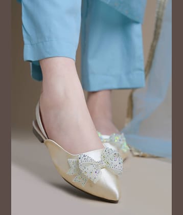 Shoetopia Cream Women's Flats