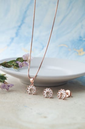 Channel Sparkle Circle Rose Gold Plated Sterling Silver Pendant Set-With Chain / Rose