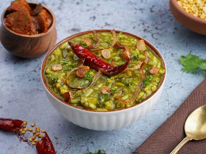 Dal Palak Khichdi (Mini)