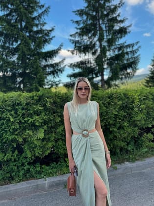 Sleevless Cutout Buckle Midi Dress-M / Green