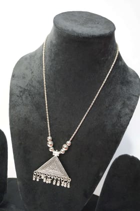 Oxidized Pendant Necklace