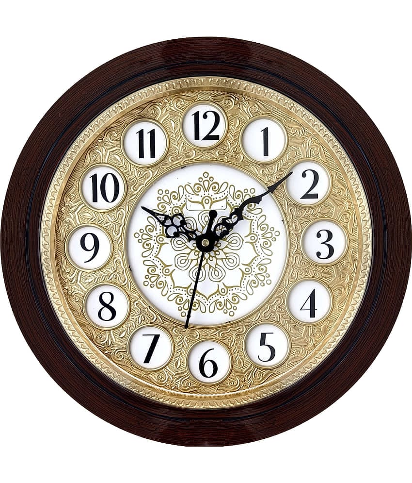 GrabBasket Circular Analog Wall Clock