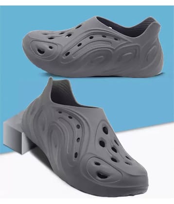 hotstyle - Grey Men's Clogs