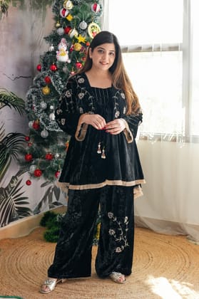 Norah Black Three Piece Velvet Cord Set-M