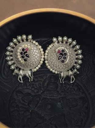 Aadvika Earrings-Black