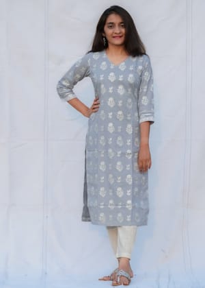 Silver Lining Silver Floral Straight Cut Cotton Kurta-XS