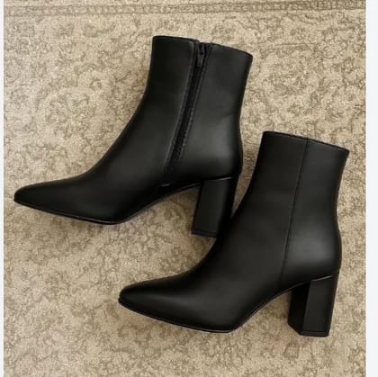 Harper Classic Ankle boot with Side zipper