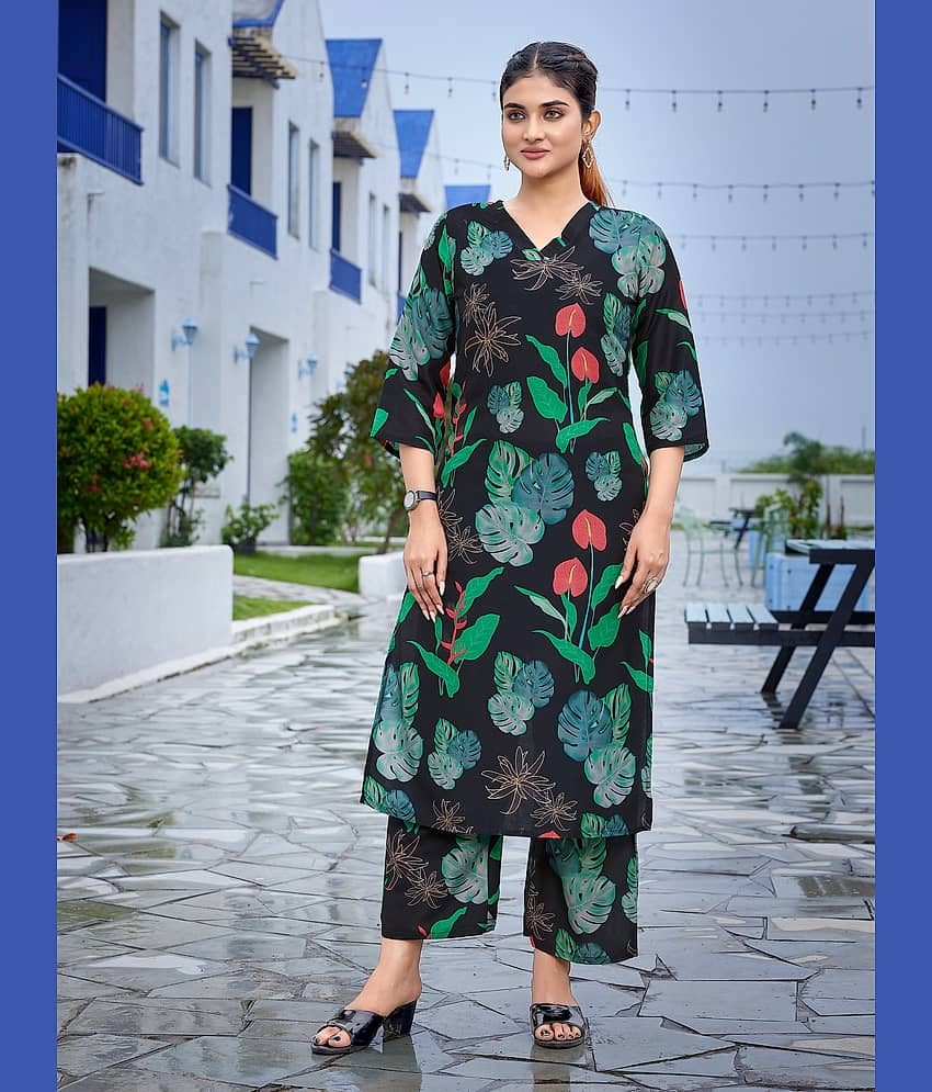 Royal Export Women Cotton Blend Printed Straight Kurti With Pants ( Green )