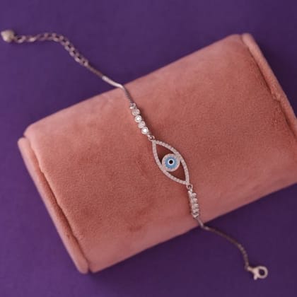 Gossip Guardian Gaze Silver Wristlet