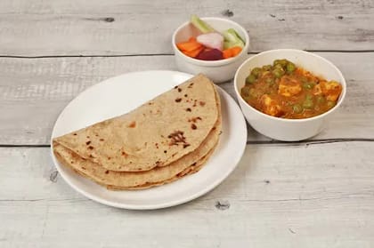 Punjabi Style Matar Paneer Combo [Serves 1]