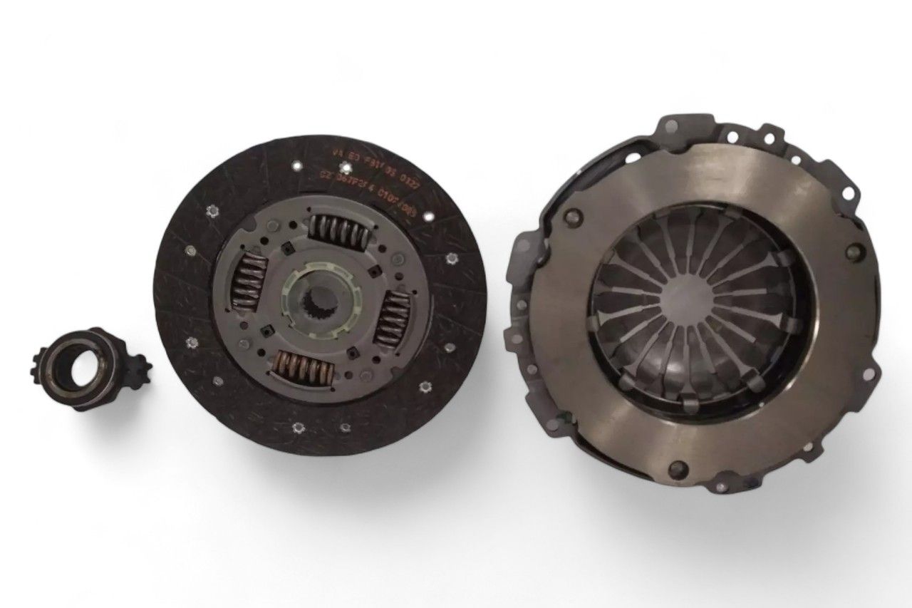 Tata Clutch Kit (Disc+Pressure Plate+Bearing) AV848370