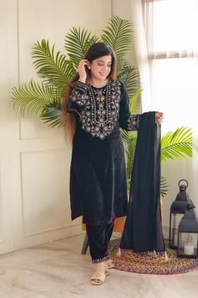 Neerja Black Velvet Suit Set-XL