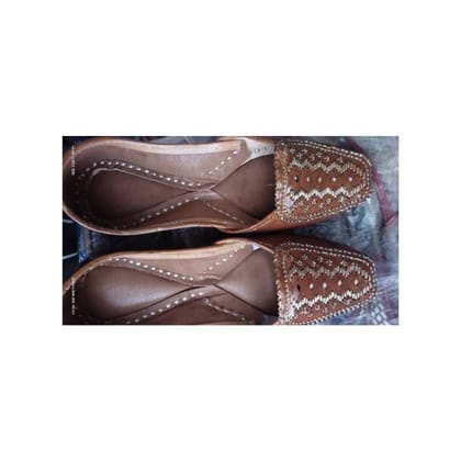 Punjabi Jutti for Women (Size 7)