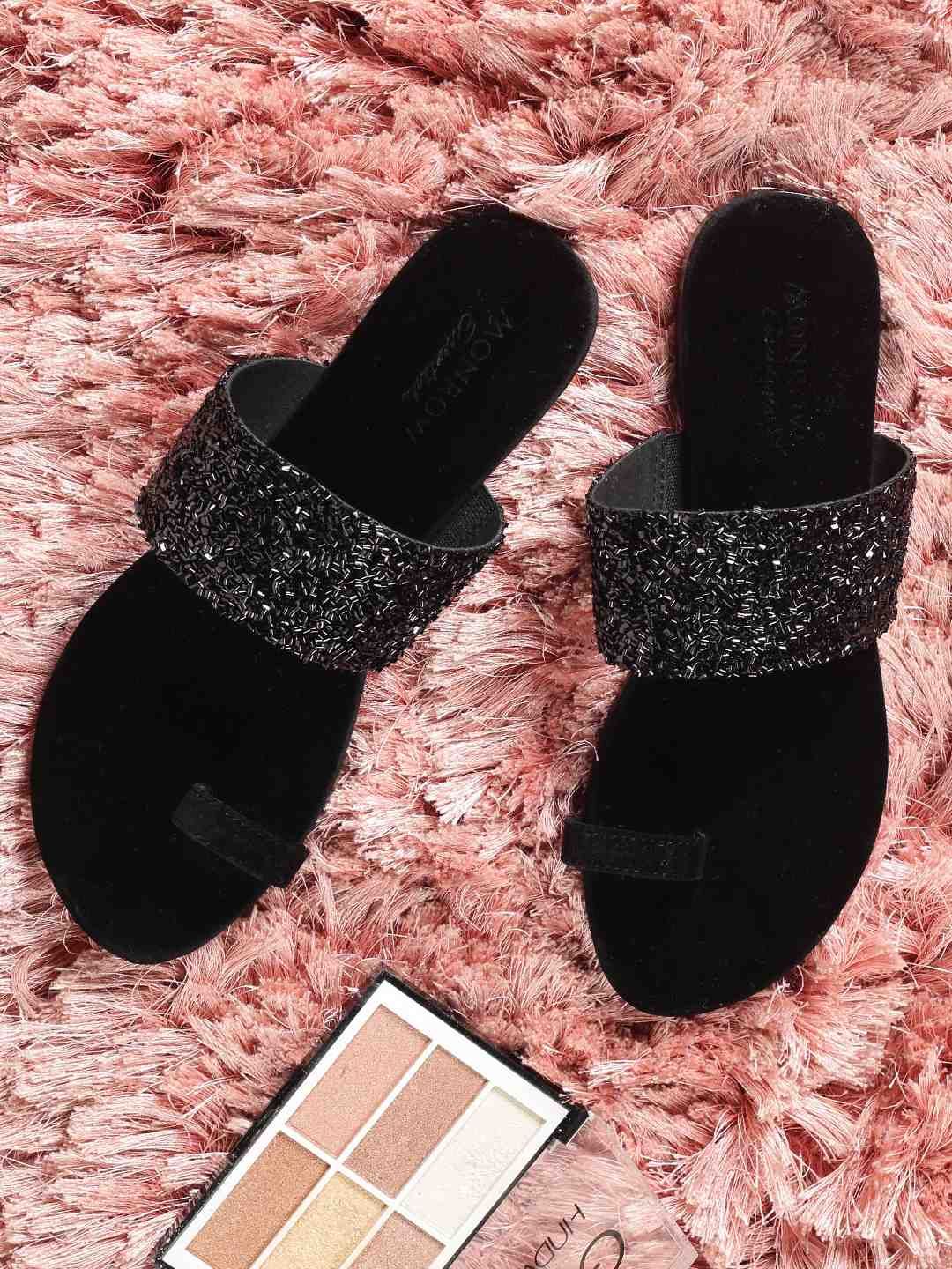 Camila Black Flats-37 / Black