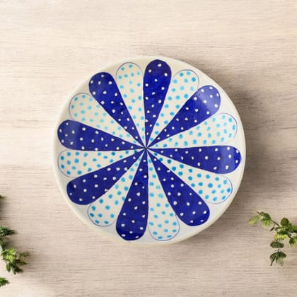 Blue Pottery Dotted Pattern Decorative PlateWhite and Blue8