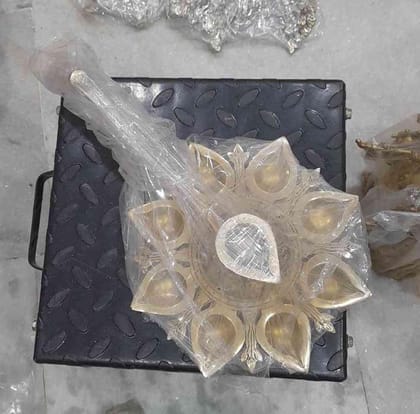 9 Oil Wick Brass Diya Aarti With Handle - 16 Inch Length 9 Oil Wick Brass Diya Aarti With Handle - 16 Inch Length