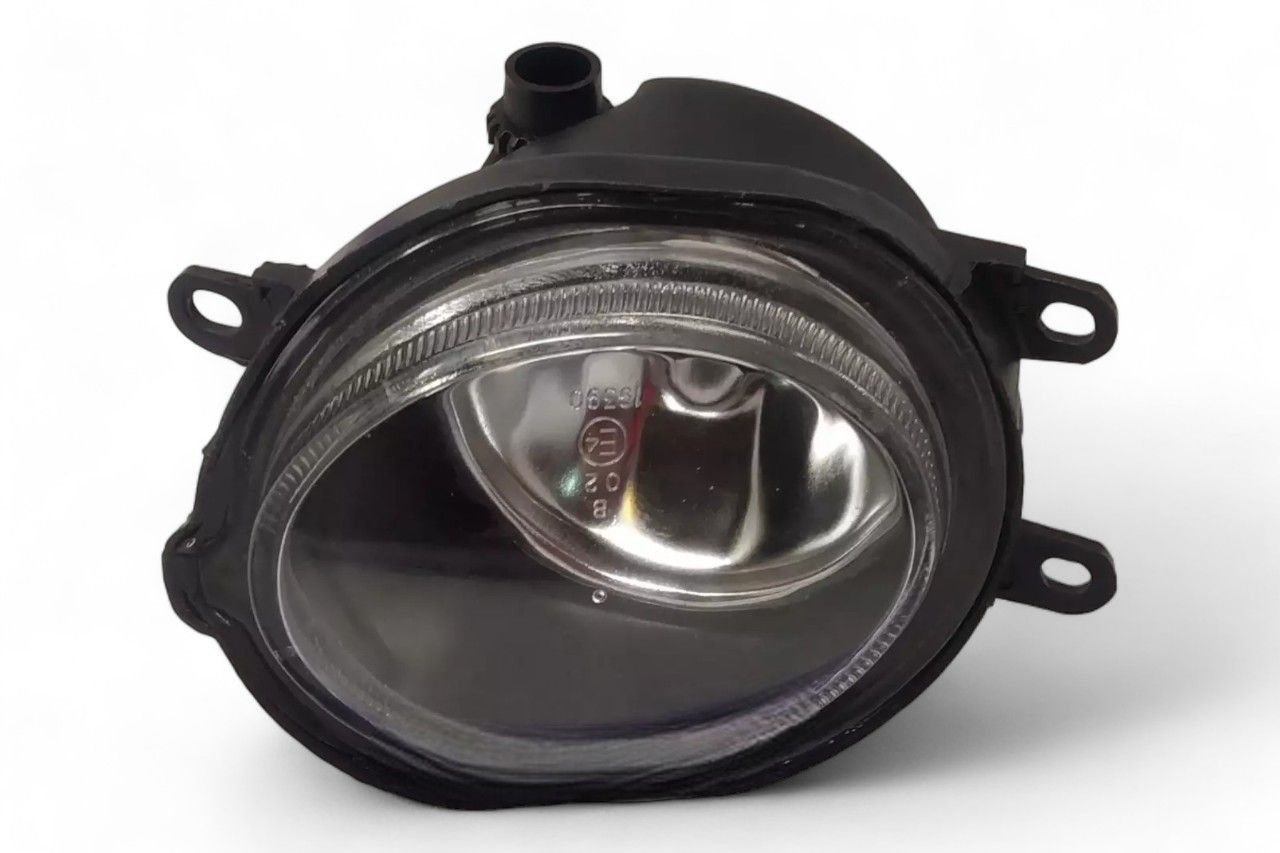 Lumax Front Fog Lamp - RH AV248302