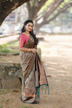 Zari Work Silk Saree With Blouse Piece