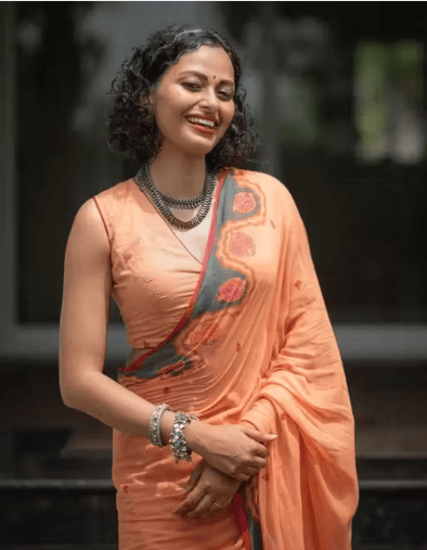 Pure Linen Cotton Blend Saree with Pom-Pom Detail | Lightweight, Breathable Fabric for Elegant Daily, Office & Casual Wear