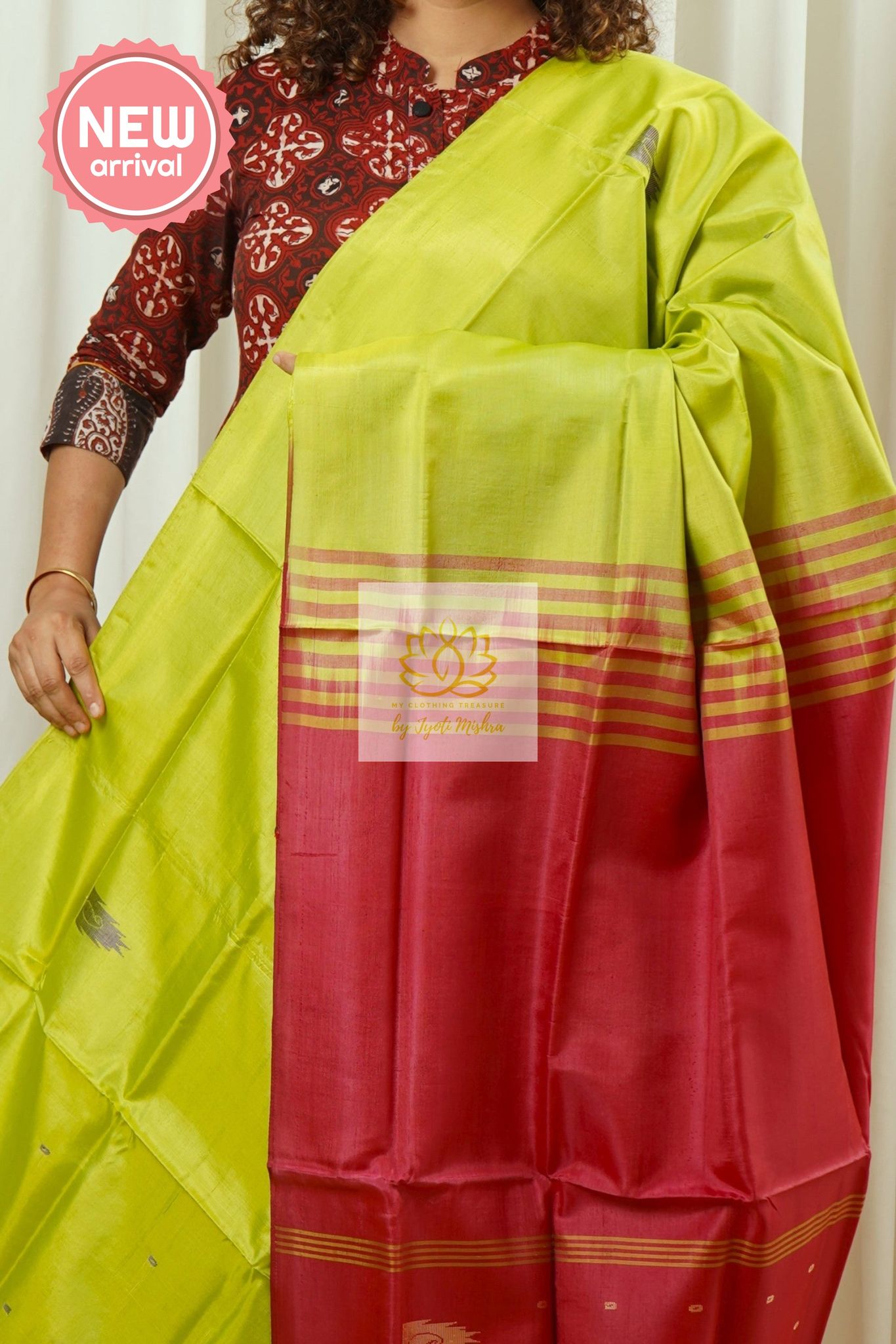 Handwoven Banana Pith Silk Saree With Blouse Piece