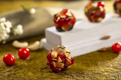Mixed Berry Laddu