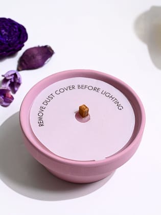 Elegant Pink Ceramic Pot Candle with Wooden Wick