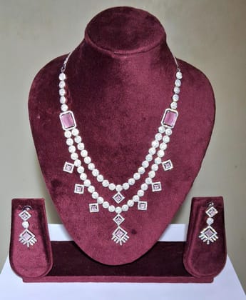 NECKLACE AD