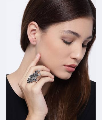 Priyaasi - Silver Rings (Pack of 1)