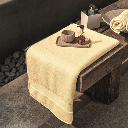 DDECOR - Crest Collection 100% Cotton Bomboo   650TC Bath Towel |75 CM X 150 CM| - Gold