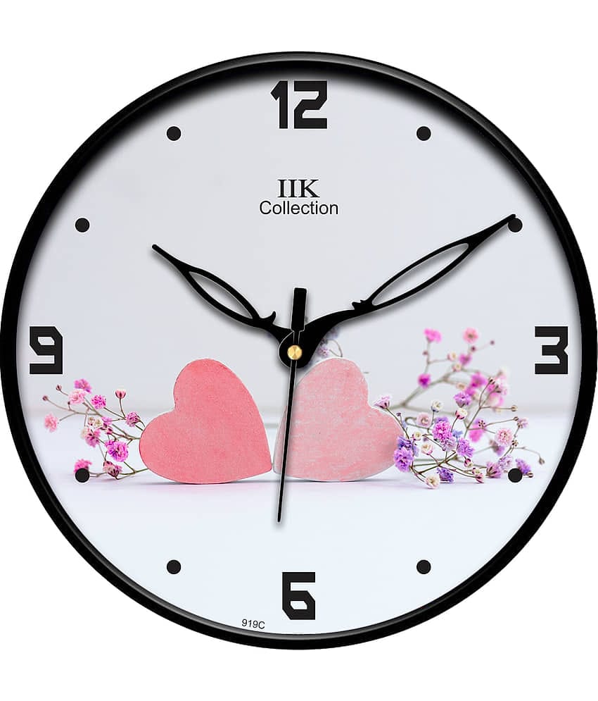 IIK COLLECTION - Circular Analog Wall Clock