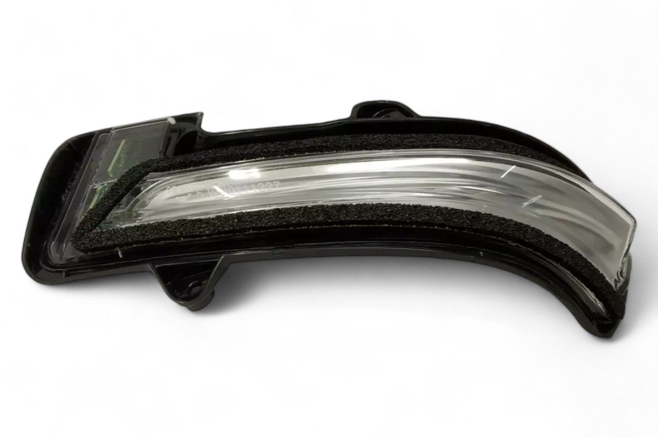 Maruti Suzuki Side Mirror Indicator - LH AV782424