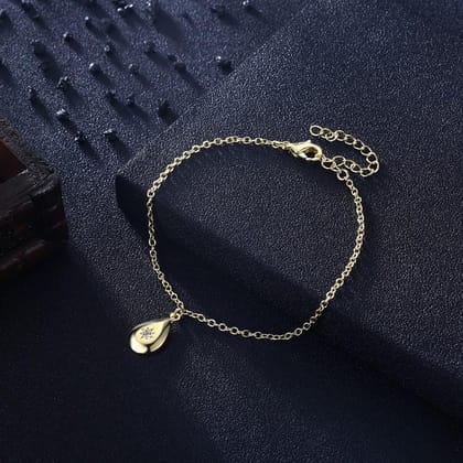 Teardrop Stargaze Bracelet in 18K Gold Plated