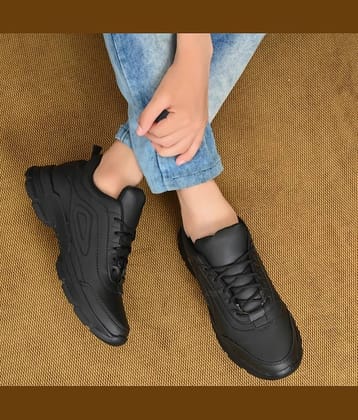 Xtoon Black Men's Outdoor Shoes