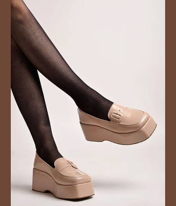 Shoetopia Cream Women's Loafers