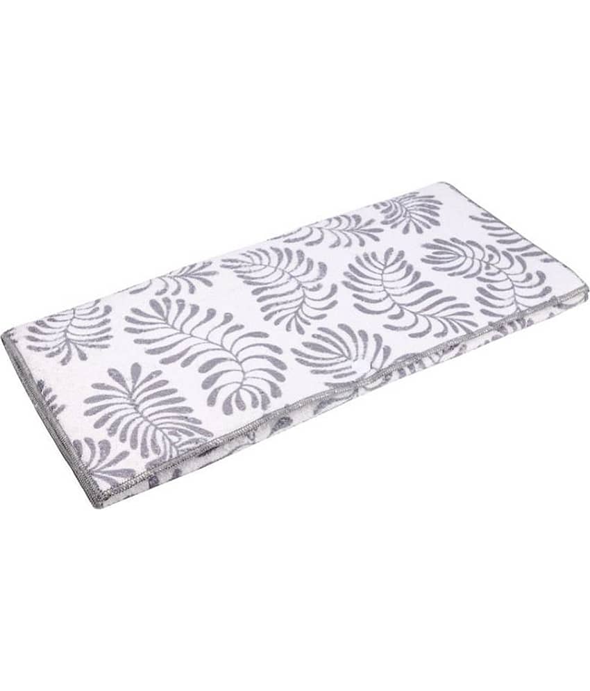 Assorted Polyester Wipe