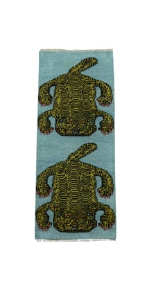 Handknotted Tiger Runner Rug – 2.6x8 ft – Tibetan-Inspired Design Handknotted Tiger Runner Rug – 2.6x8 ft – Tibetan-Inspired Design