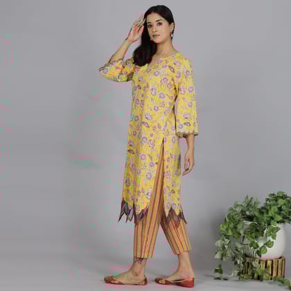 Yellow printed A-line kurta set with Organza detailing-XS