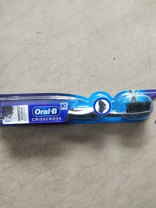 Extra soff Oral-b Sensitive charcoal Crisscross Effective Cleaning Meeste 