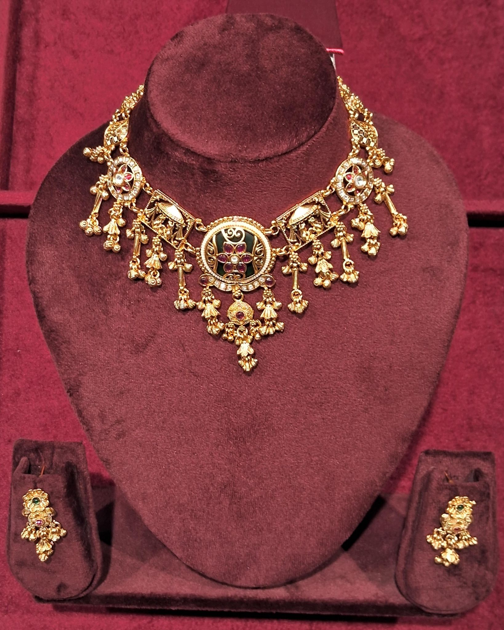 NECKLACE RAJ