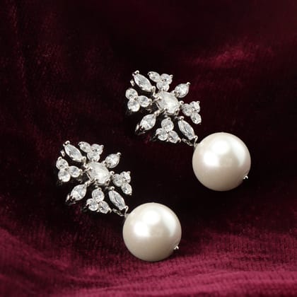 Zircon Pearl Nivia Earrings