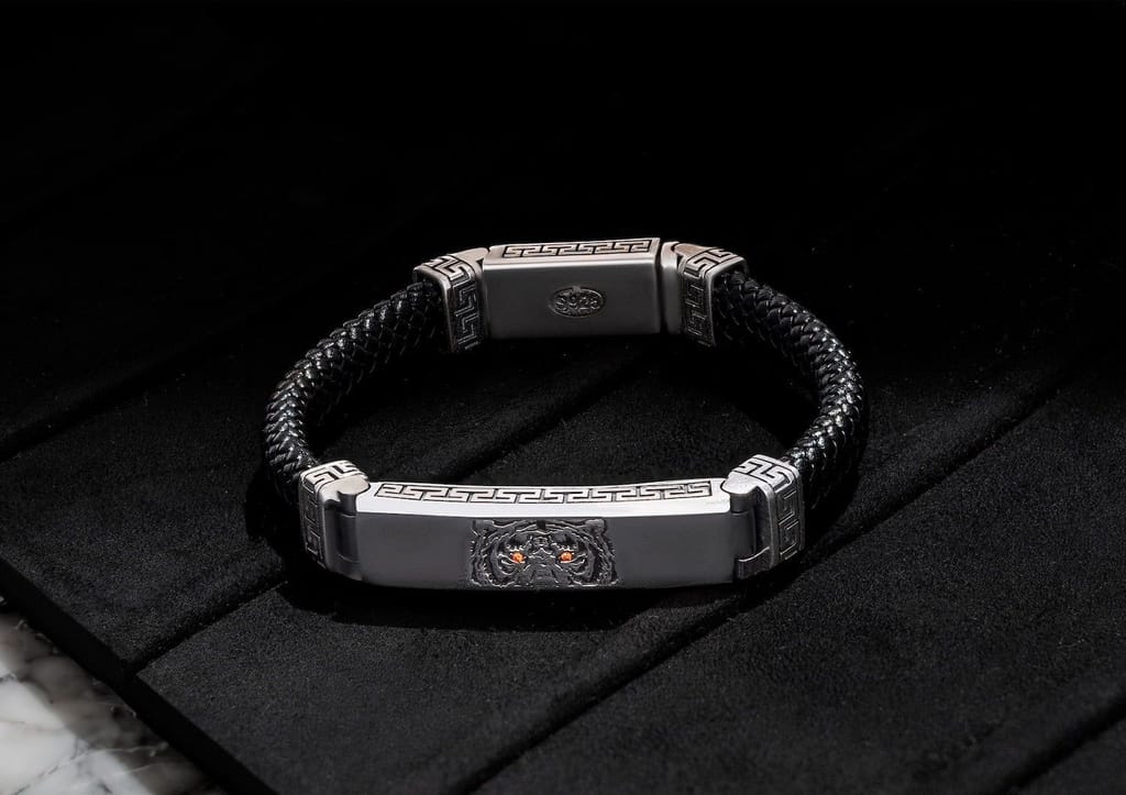 Eye Of The Tiger Wrist Band