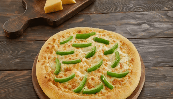 Capsicum cheese pizza