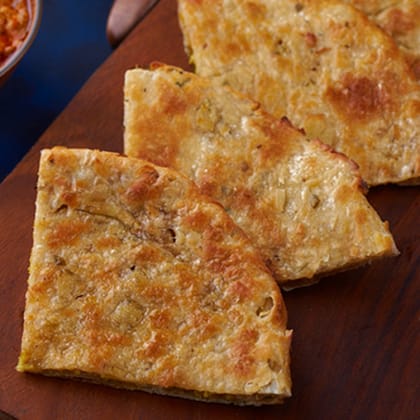 Aloo Pyaz Kulcha