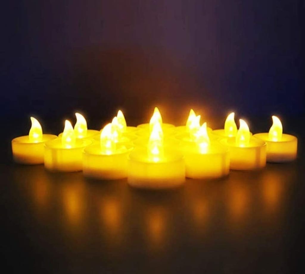 LED Tea Light Candles - Flameless & Flickering Effect